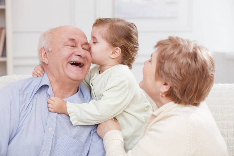 Resultado de imagen de la importancia de los abuelos